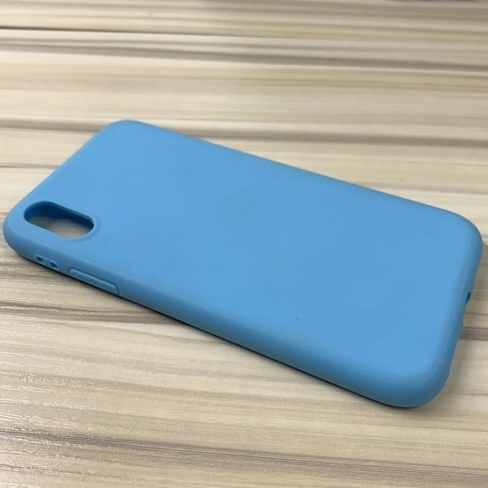 Blue Silicone Phone Case For iPhone XR - 6”x 4”x 0.5”